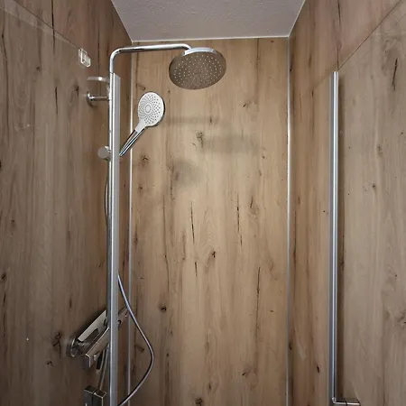 Nr 43 - Bootsweg Naehe Yachthafen Carolinensiel