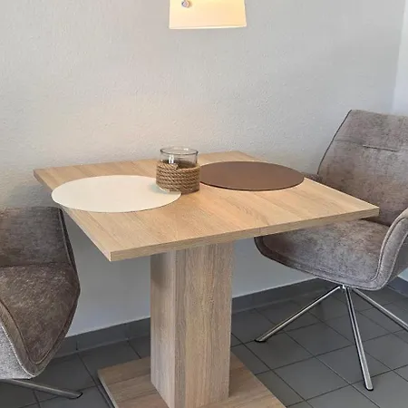 Nr 43 - Bootsweg Naehe Yachthafen Carolinensiel